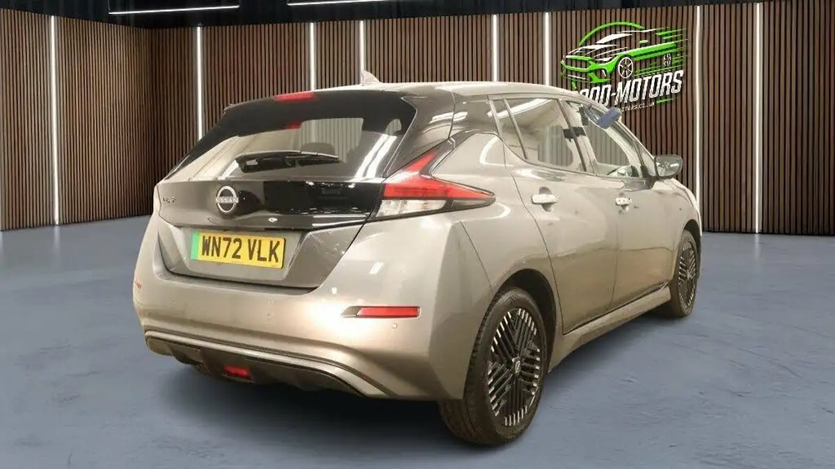 2022-nissan-leaf-e-e-tekna-59kwh-big-4
