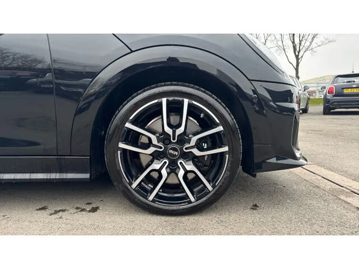 2024-mini-cooper-15-cooper-c-sport-3d-big-13