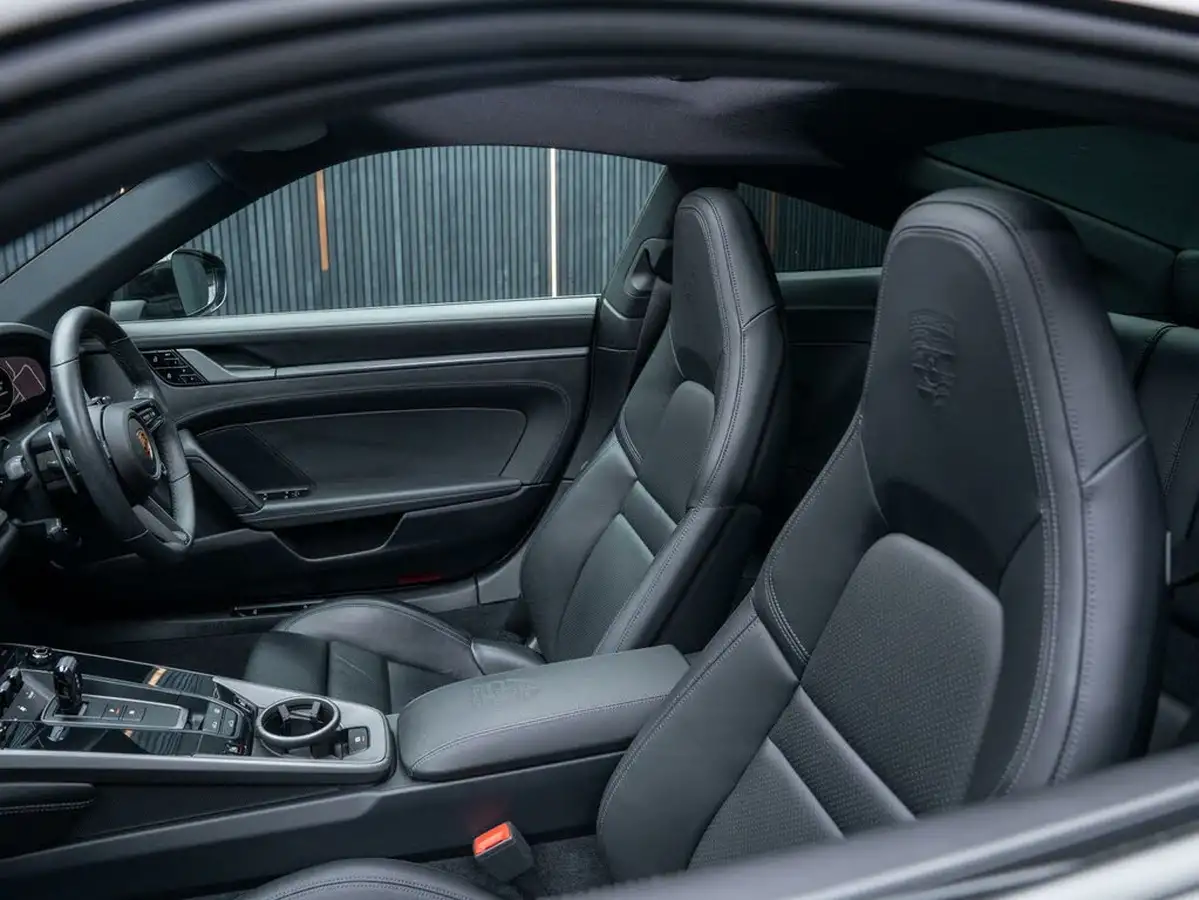 2019-porsche-911-30-carrera-s-450ps-coupe-pdk-big-40