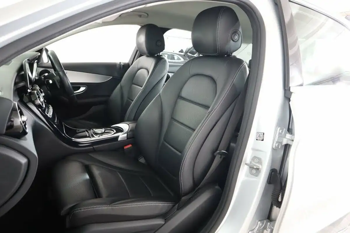 2018-mercedes-benz-c-class-15-c200-sport-ss-saloon-4d-big-39