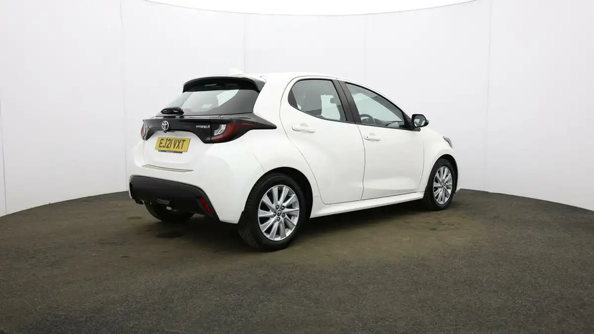 2021-toyota-yaris-15-vvt-i-icon-114bhp-hybrid-1490cc-e-cvt-big-49