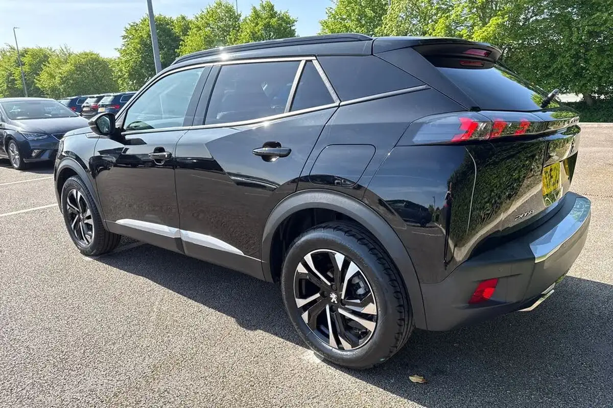 2021-peugeot-2008-suv-12-puretech-allure-130bhp-big-28
