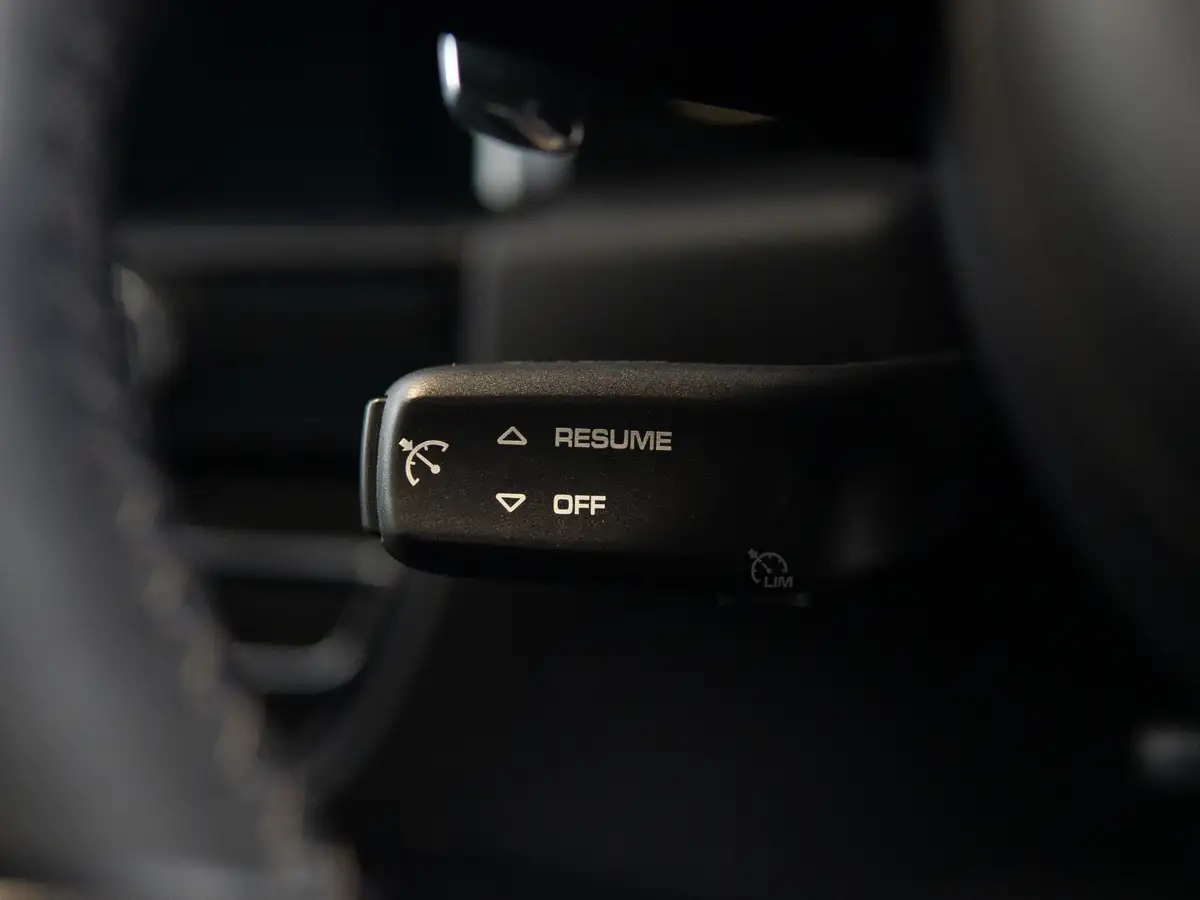 2021-porsche-macan-29-v6-s-big-15