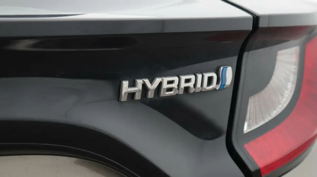 2024-toyota-yaris-15-vvt-i-icon-big-23