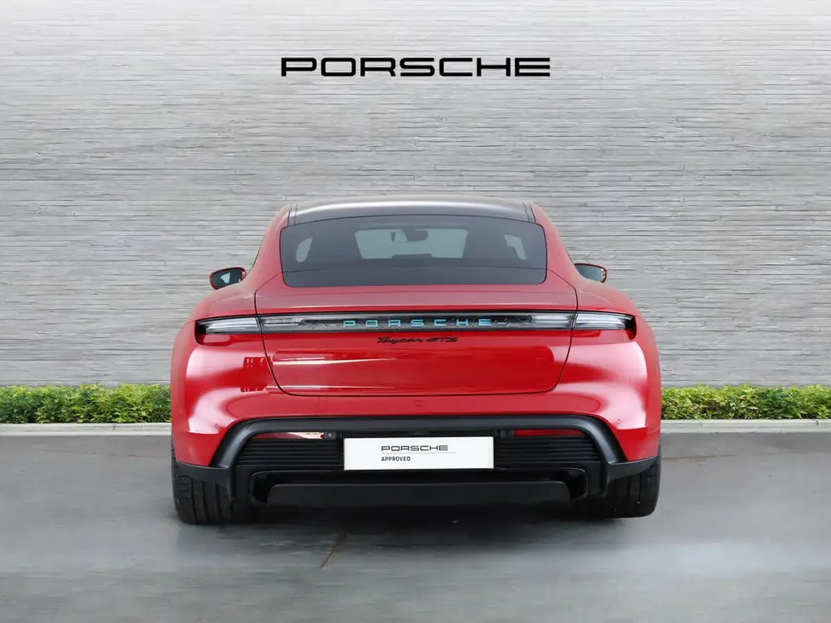 2023-porsche-taycan-e-gts-big-5