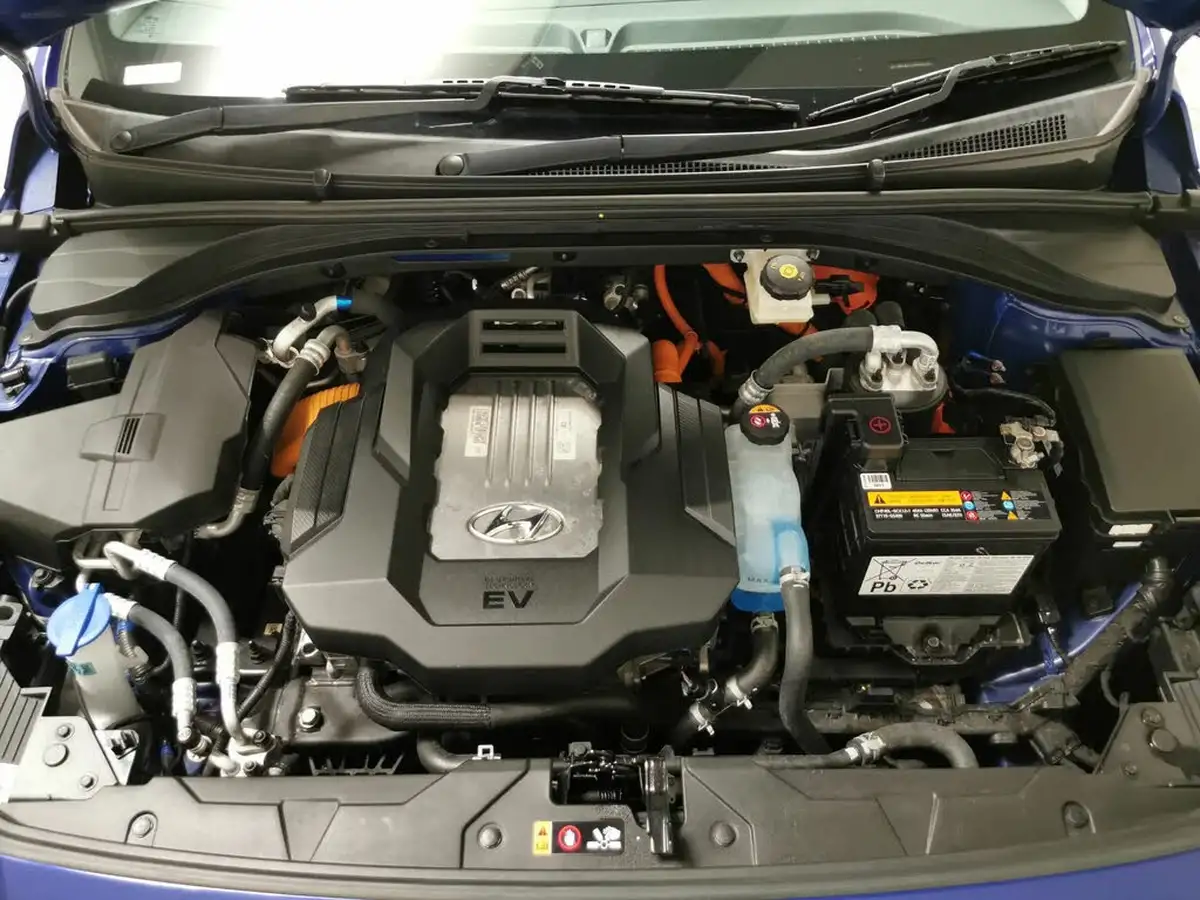 2021-hyundai-ioniq-e-premium-electric-100kw-big-33