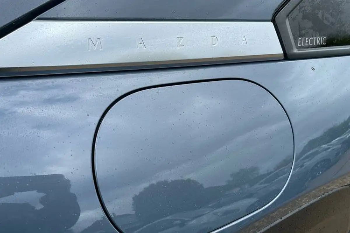 2022-mazda-mx-30-e-gt-sport-tech-big-39