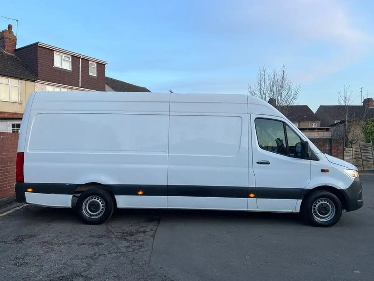 2018-mercedes-benz-sprinter-21cdi-311-l2h1-panel-van-rwd-eco-gear-360-big-22