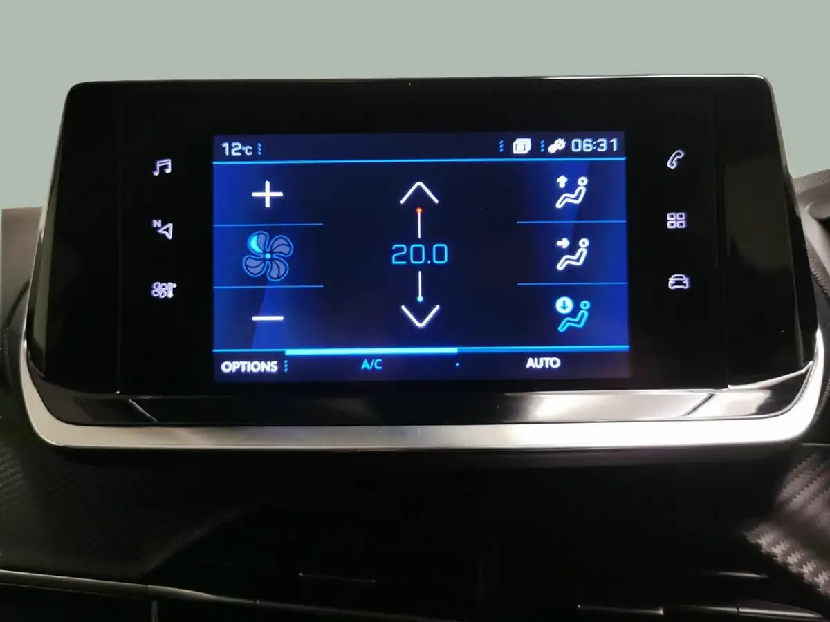 2023-peugeot-208-12-puretech-allure-premium-100ps-big-16