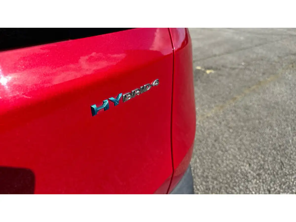 2022-peugeot-3008-suv-16-puretech-allure-premium-300bhp-4wd-hybrid4-big-39