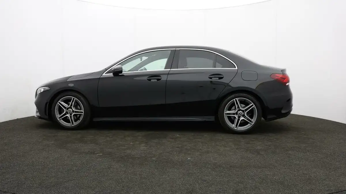 2020-mercedes-benz-a-class-13-a200-amg-line-saloon-4d-7g-dct-big-61