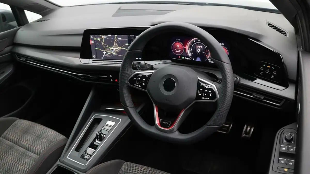 2021-volkswagen-golf-20-tsi-gti-dsg-big-9