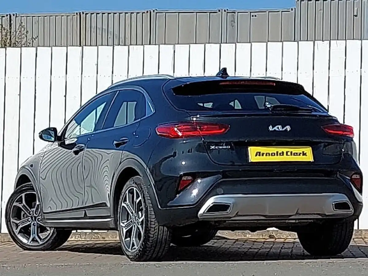 2022-kia-xceed-15-t-gdi-4-big-1