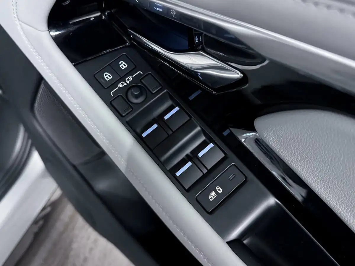 2022-land-rover-range-rover-evoque-15-p300e-r-dynamic-se-big-21