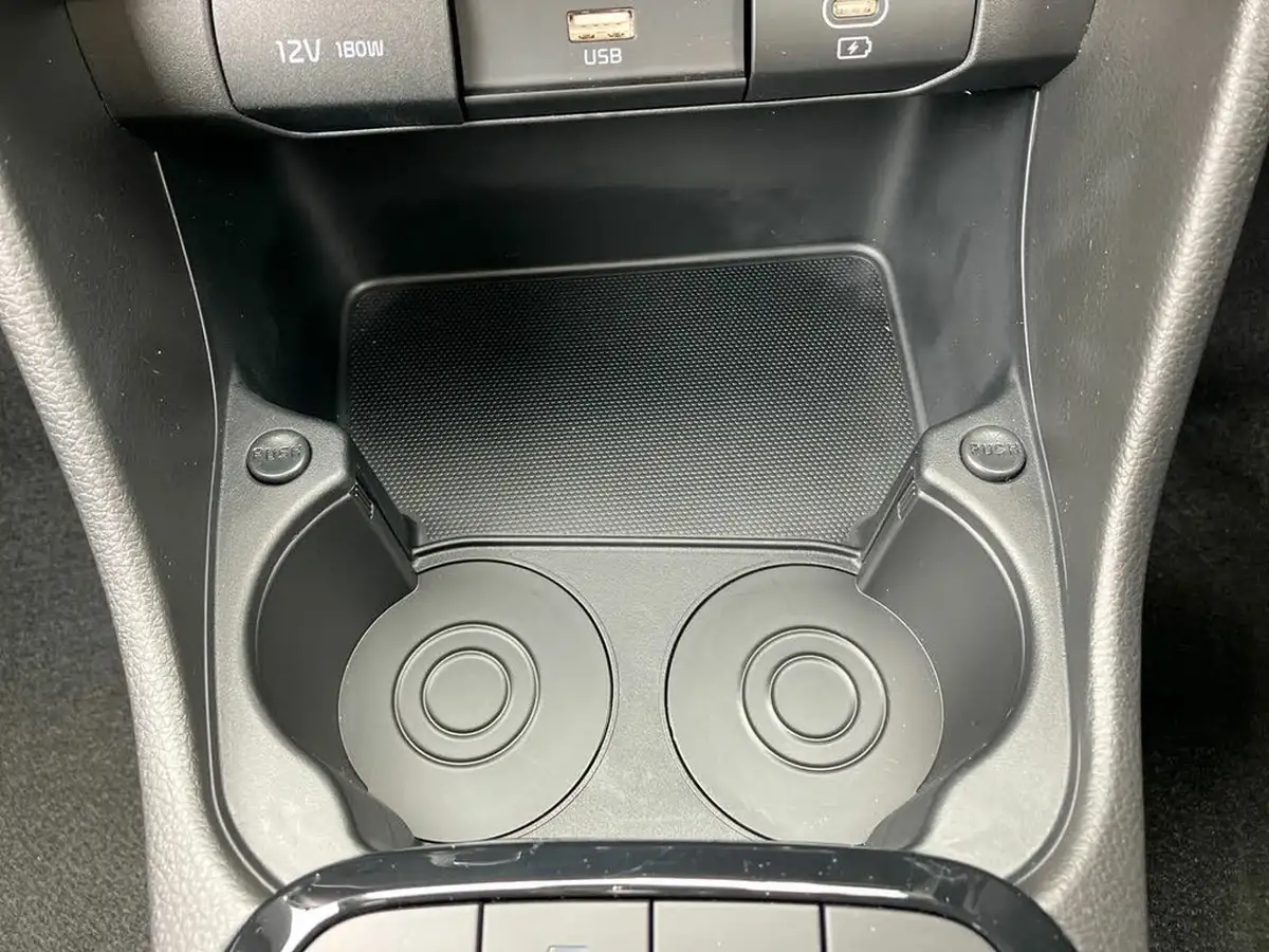 2025-kia-picanto-10-2-big-40