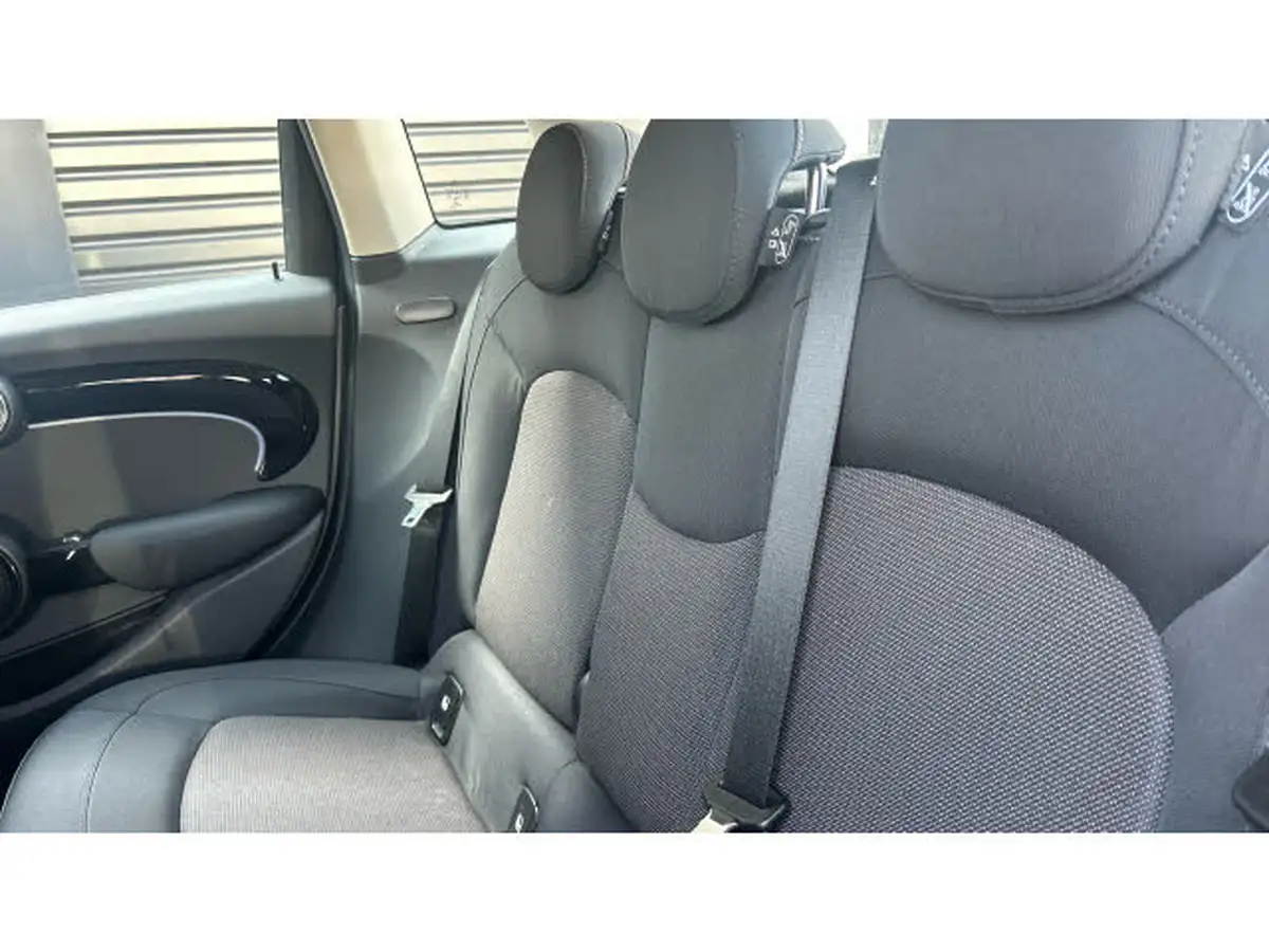 2021-mini-cooper-15-one-classic-5d-big-11