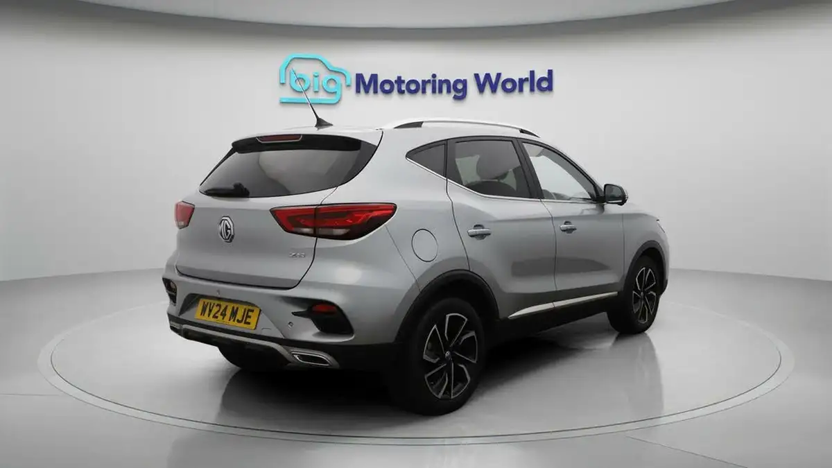 2024-mg-zs-suv-10t-gdi-exclusive-big-7