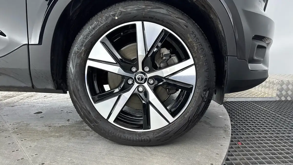 2021-volvo-xc40-15-t5-r-design-262bhp-big-23