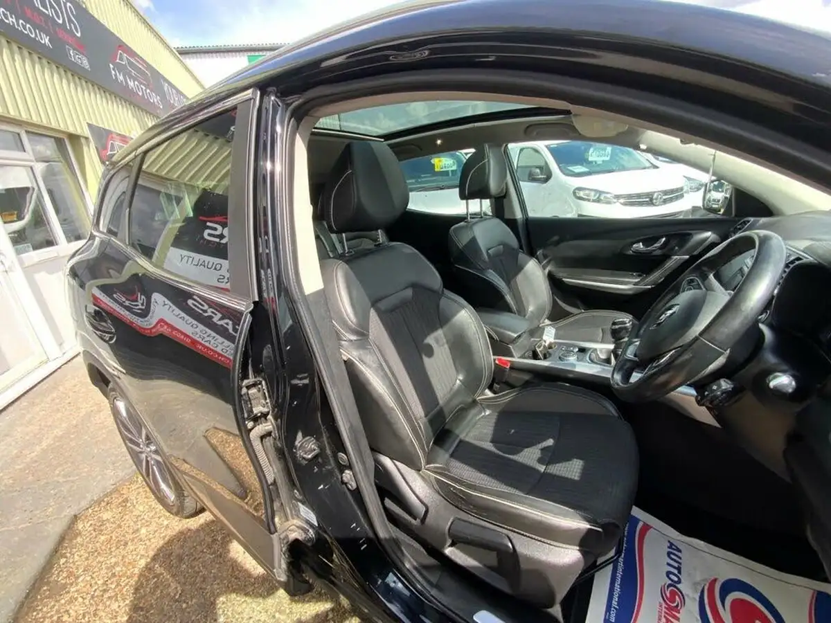 2016-renault-kadjar-16dci-signature-nav-4x4-big-12