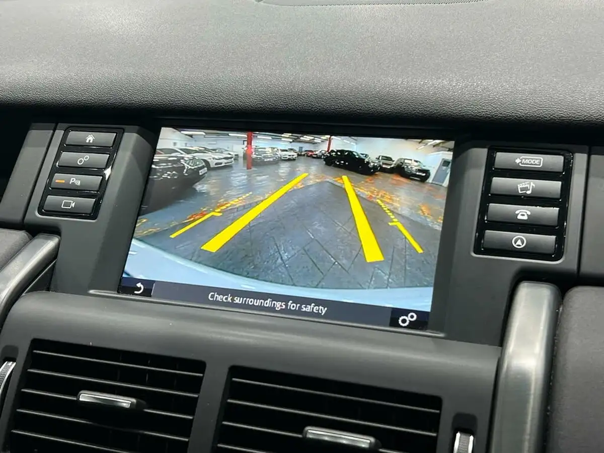 2019-land-rover-discovery-sport-20td4-landmark-big-35
