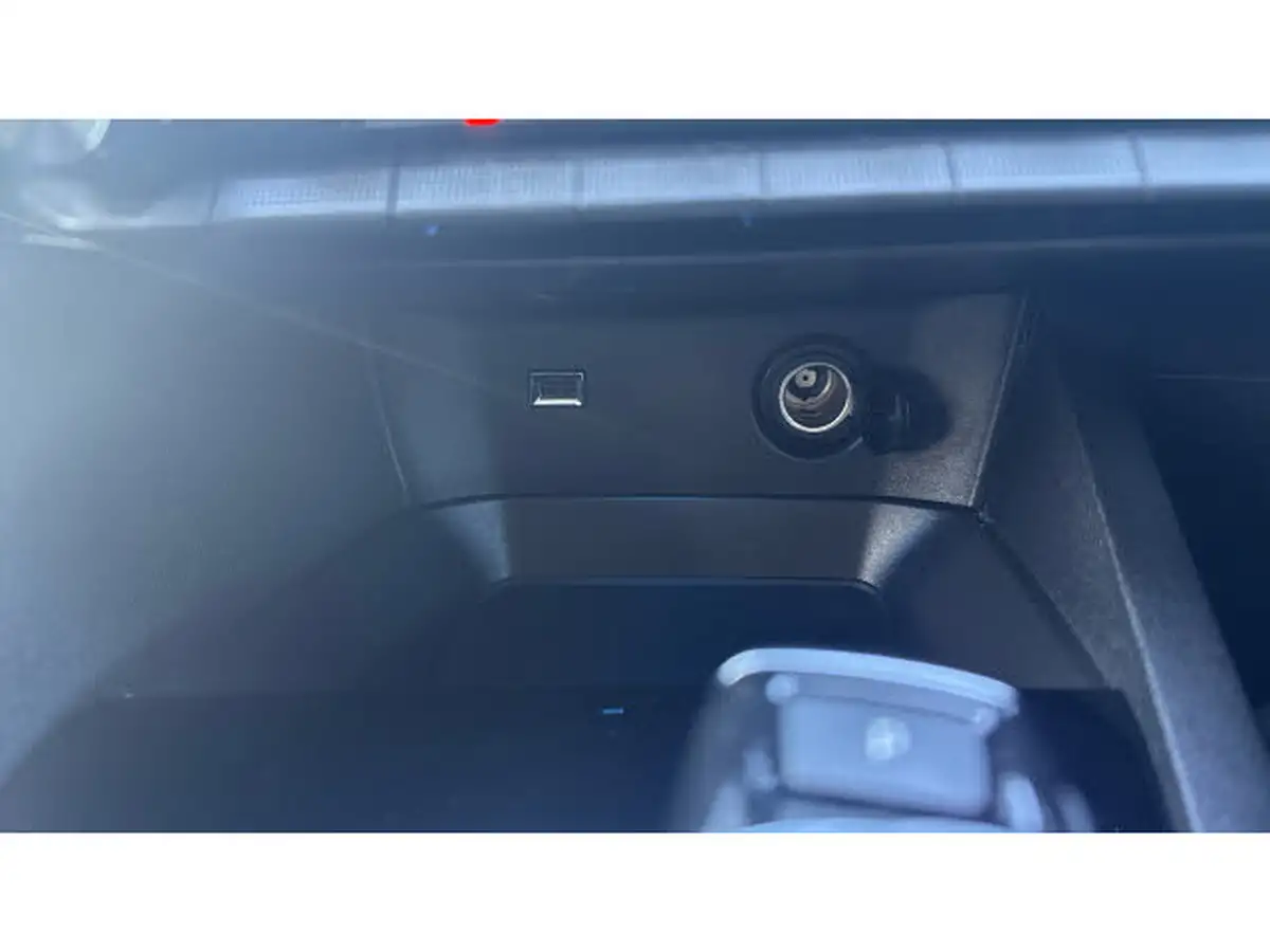 2020-peugeot-3008-suv-12-puretech-allure-eat8-big-37