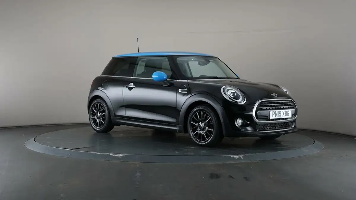 2019-mini-cooper-15-cooper-classic-hatchback-3d-big-43