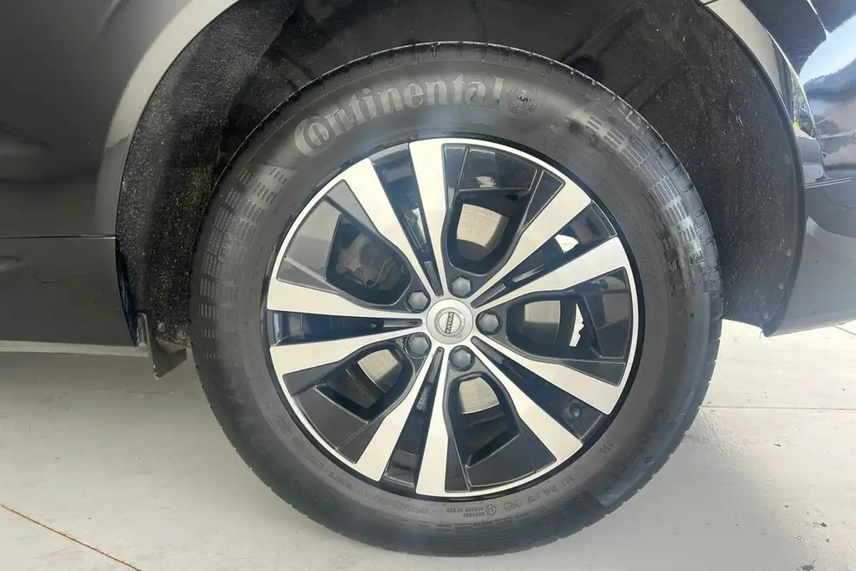 2022-volvo-xc60-20-b5-core-big-21