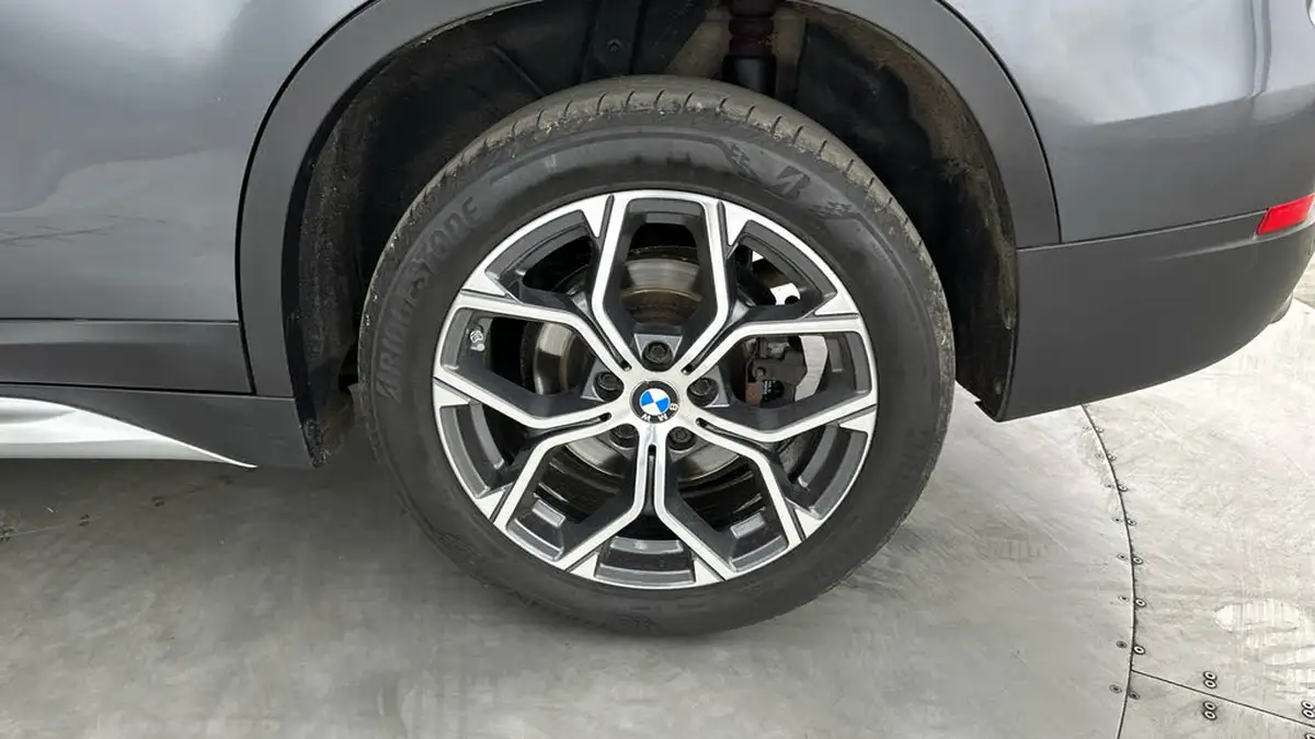 2020-bmw-x1-20-xdrive20i-xline-189bhp-big-17