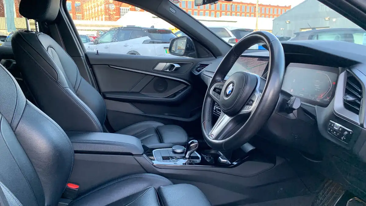 2022-bmw-1-series-15-118i-m-sport-lcp-dct-big-21