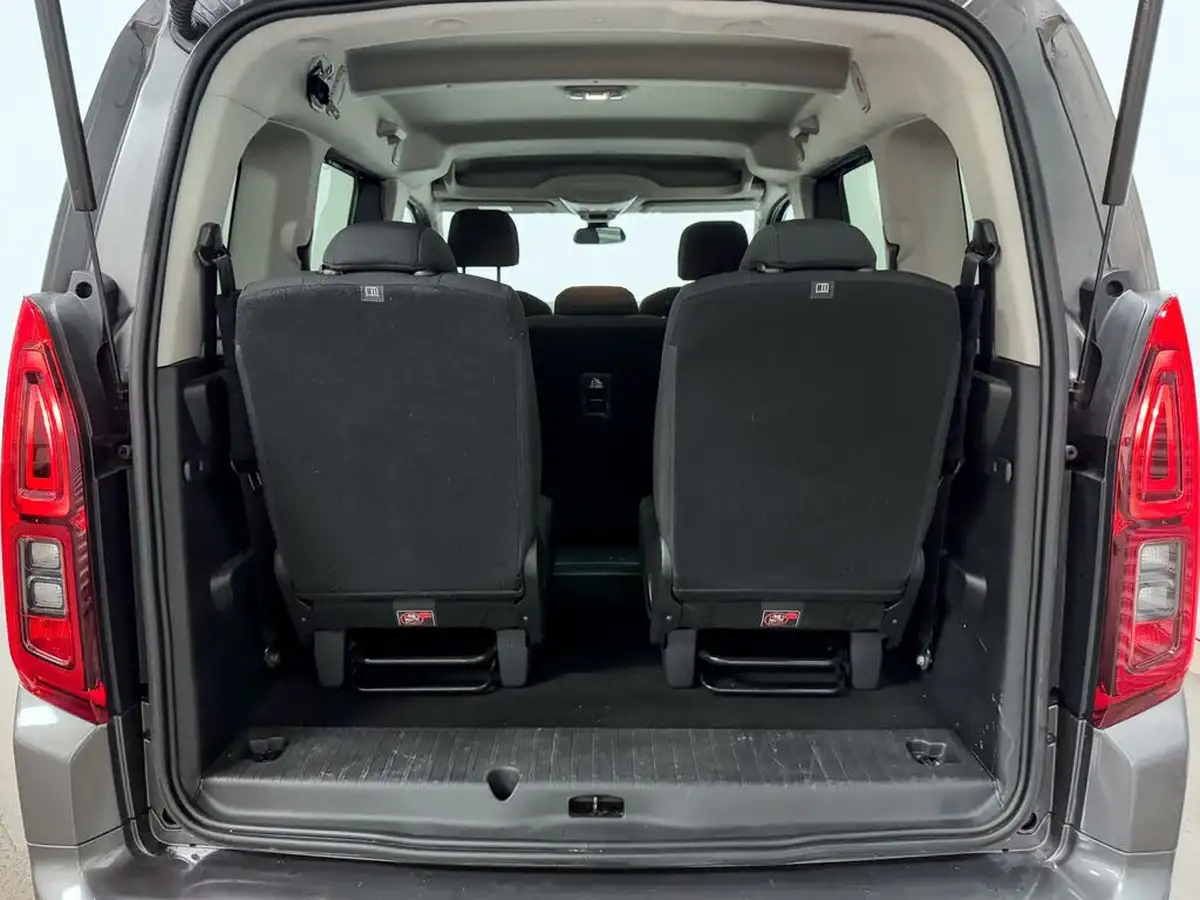 2020-vauxhall-combo-life-12i-elite-big-6