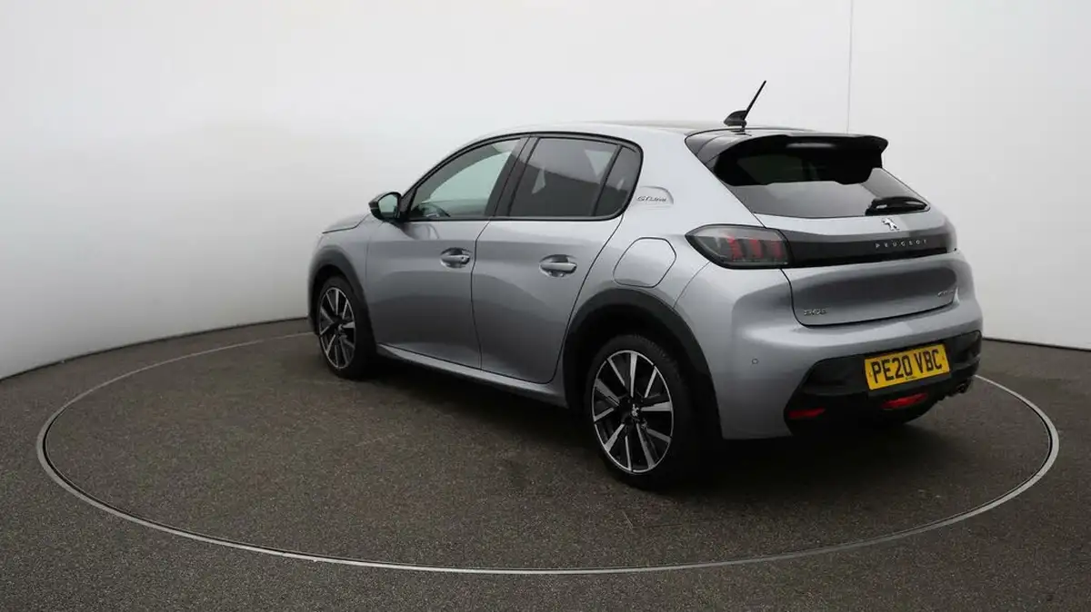 2020-peugeot-208-12-puretech-gt-line-100bhp-eat8-big-53