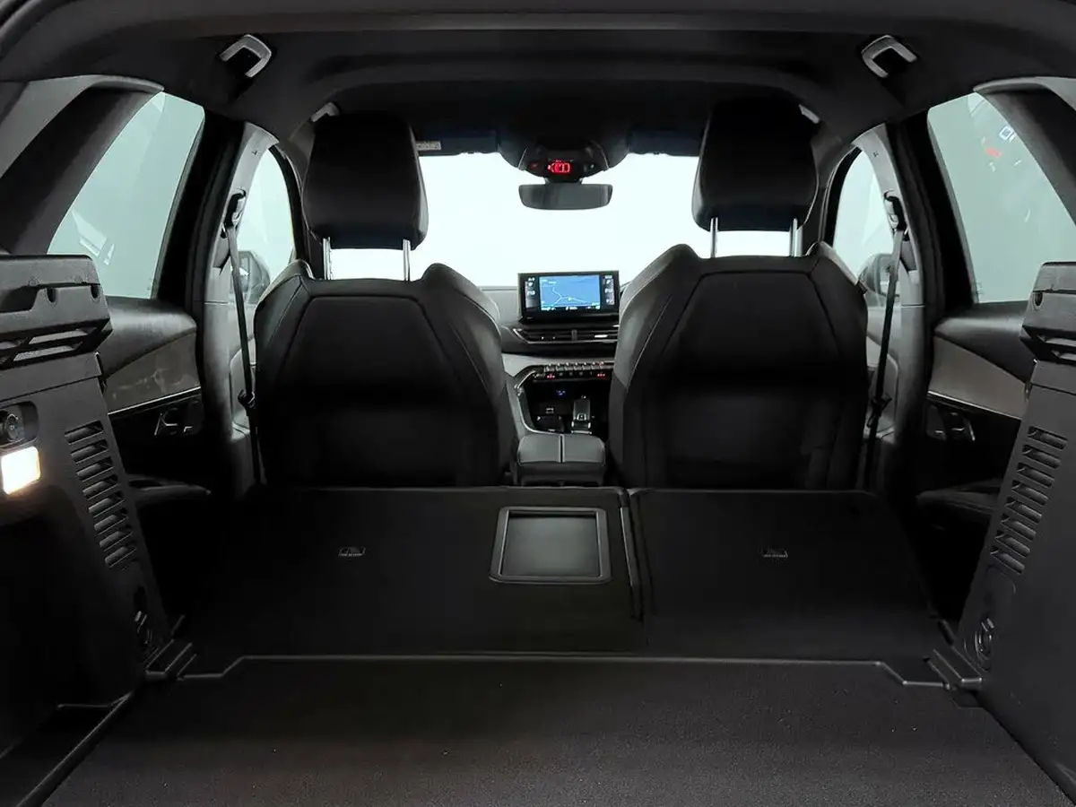 2021-peugeot-3008-suv-12-puretech-gt-premium-big-8
