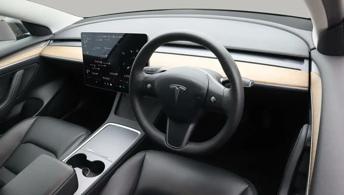 2021-tesla-model-3-e-long-range-4x4-big-9