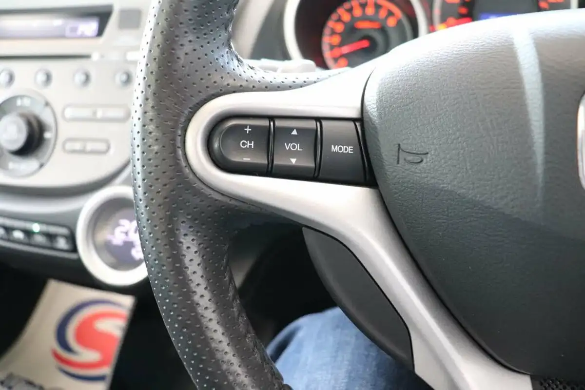 2010-honda-jazz-14-ex-98bhp-semi-a-big-46