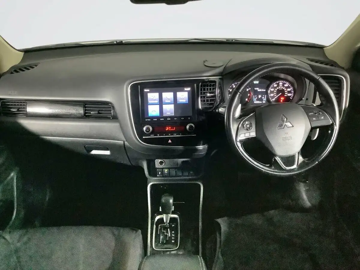 2019-mitsubishi-outlander-20-design-big-2