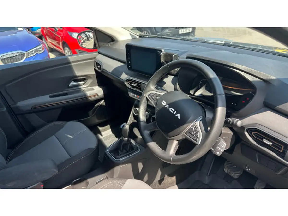 2024-dacia-jogger-16-tce-extreme-big-10
