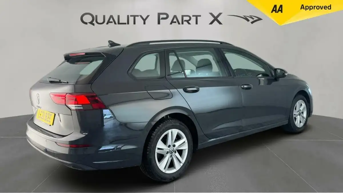 2021-volkswagen-golf-10-tsi-life-estate-big-2