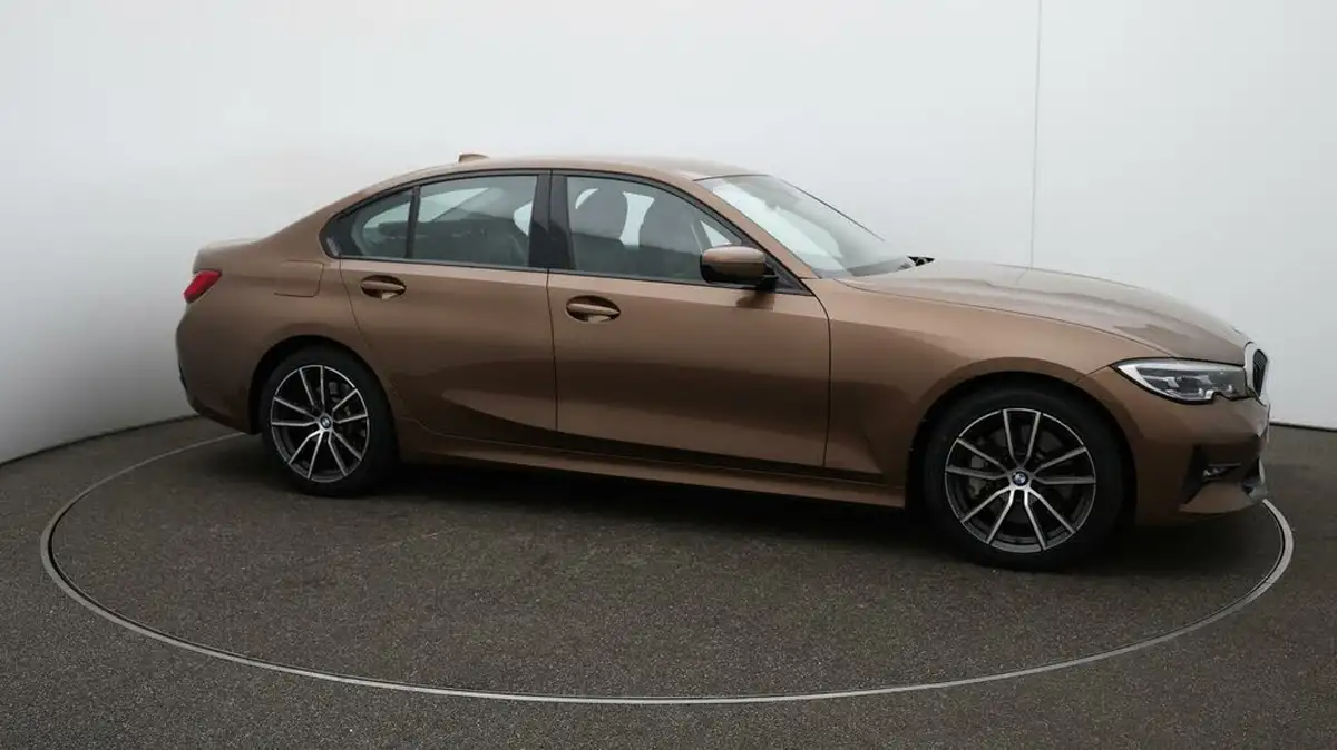2020-bmw-3-series-20-330i-sport-saloon-4d-big-38