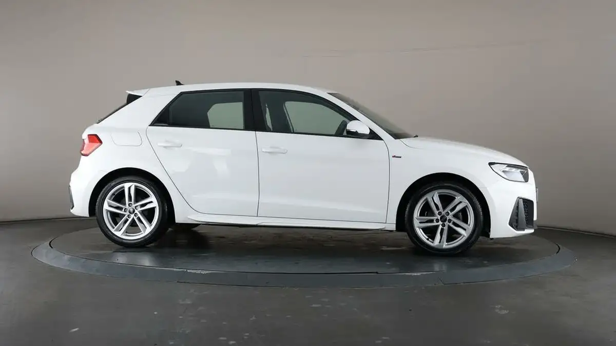2023-audi-a1-10-25-tfsi-s-line-big-8