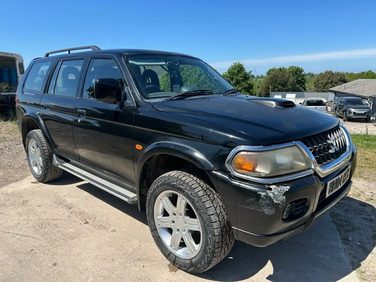 2004-mitsubishi-shogun-sport-25td-warrior-big-2