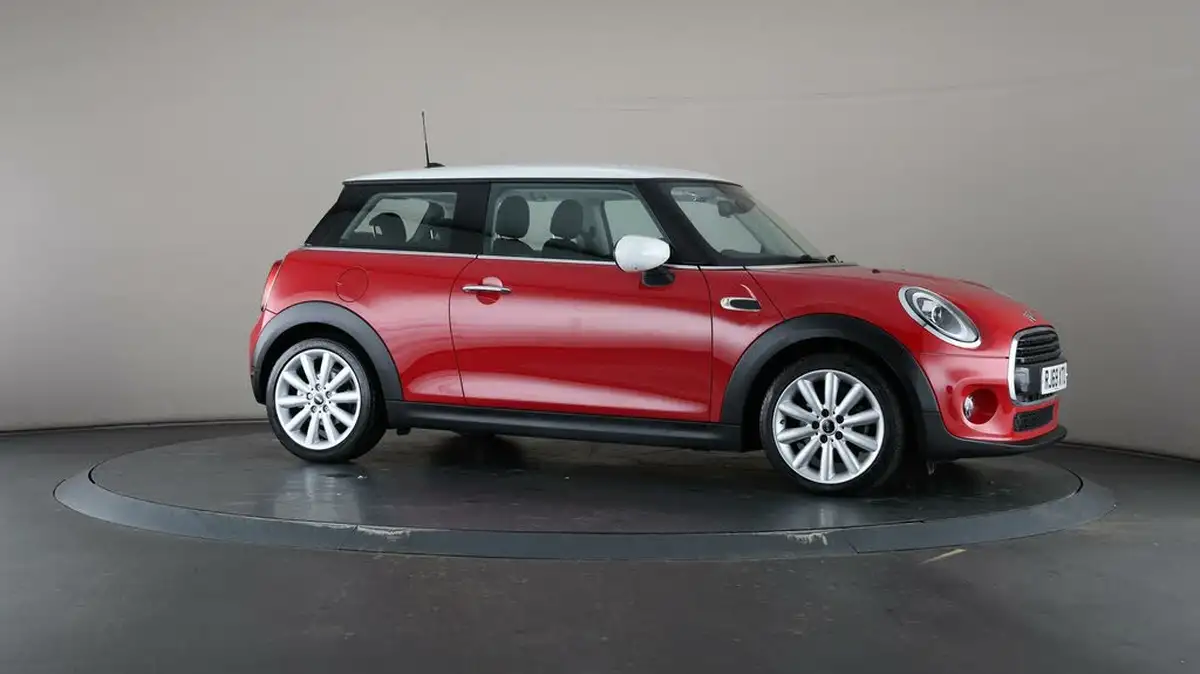 2020-mini-cooper-15-cooper-classic-hatchback-3d-big-49