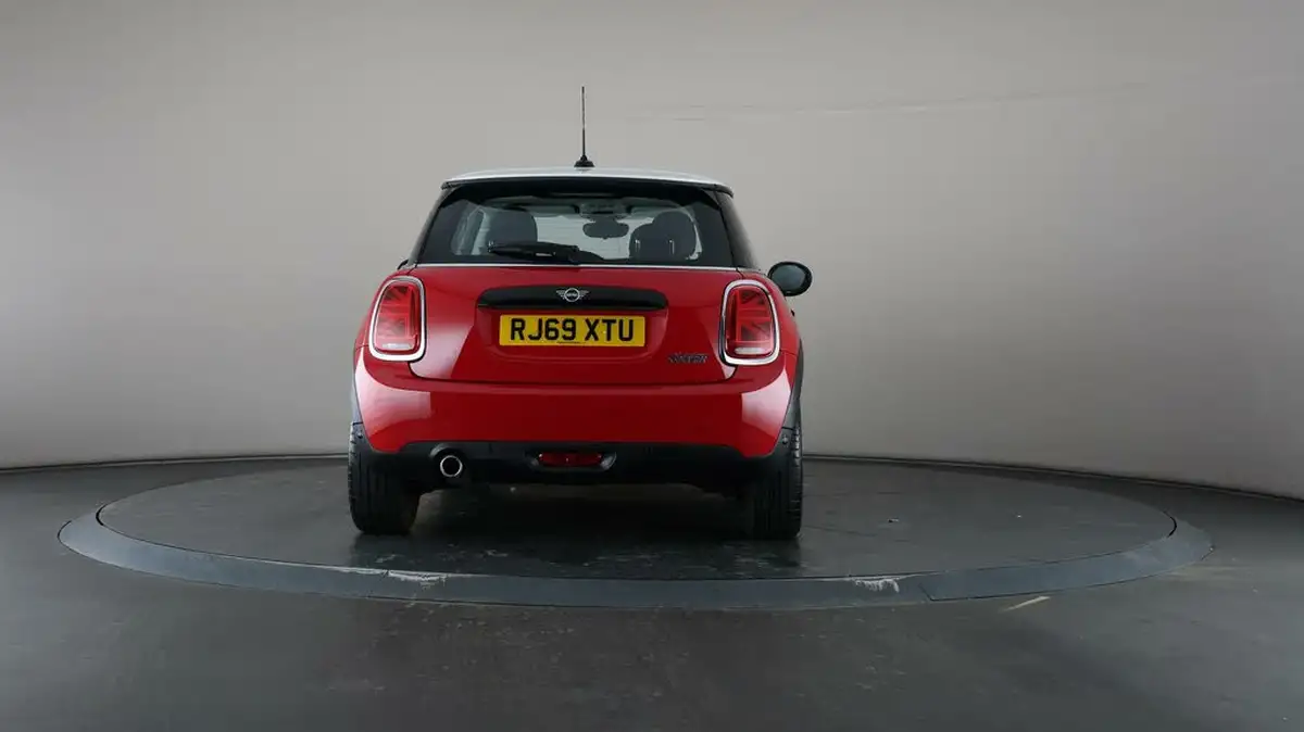 2020-mini-cooper-15-cooper-classic-hatchback-3d-big-25