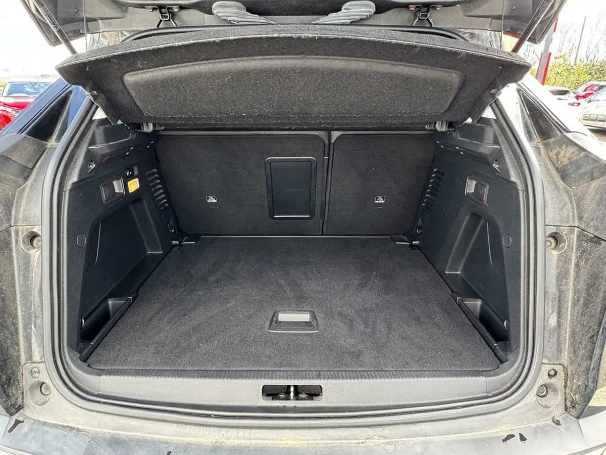 2018-peugeot-3008-suv-12-puretech-allure-big-3