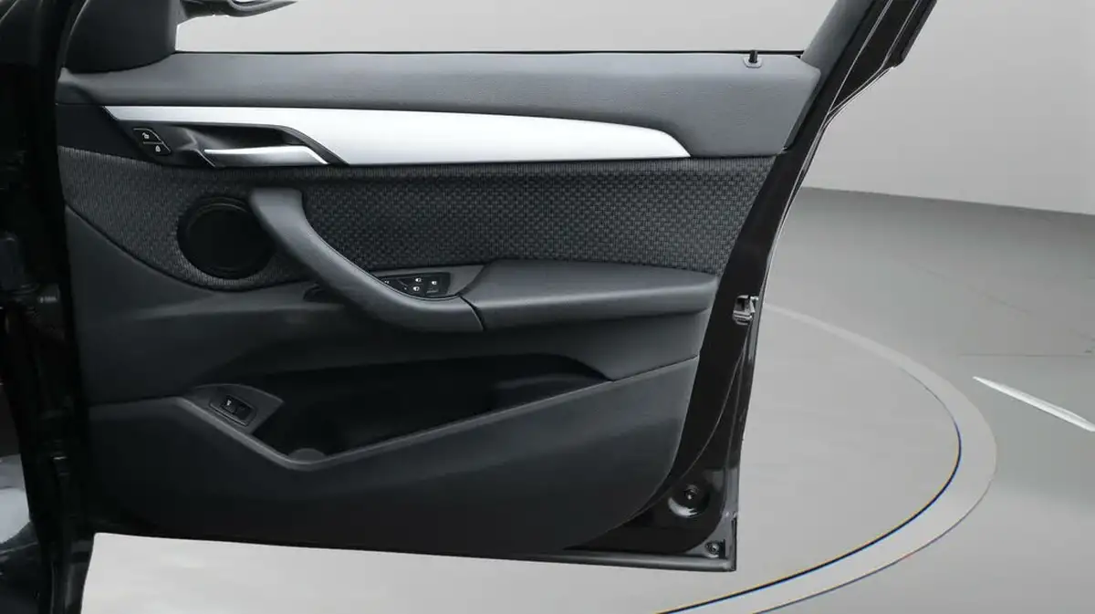 2020-bmw-x1-20-sdrive20i-se-189bhp-big-15