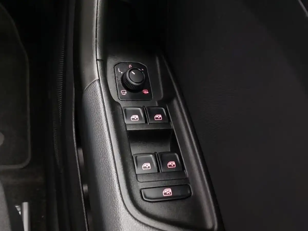 2022-audi-a1-10-25-tfsi-technik-big-17