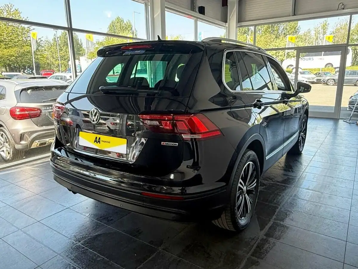 2018-volkswagen-tiguan-20tdi-se-navigation-150ps-4motion-ss-dsg-big-8