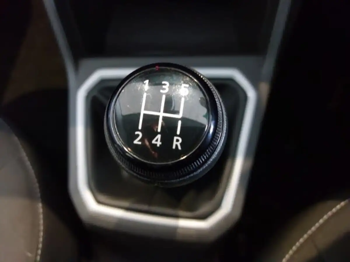 2023-dacia-sandero-10-tce-expression-90bhp-big-15