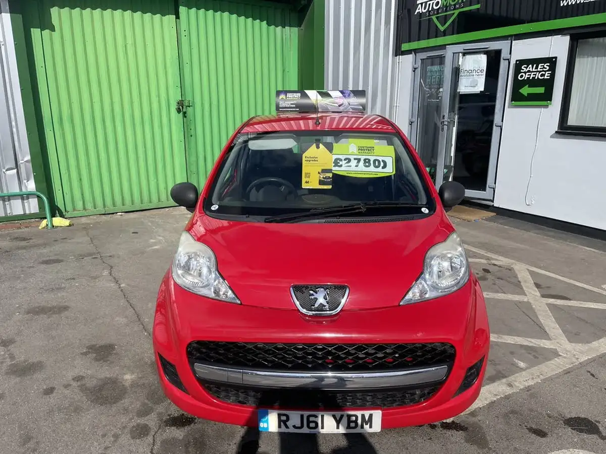 2012-peugeot-107-10-urban-lite-big-1