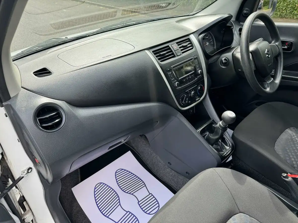 2017-suzuki-celerio-10-sz2-big-14