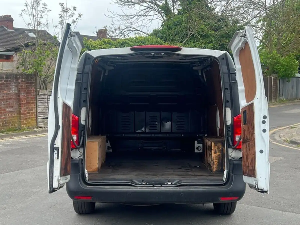 2021-mercedes-benz-vito-20cdi-114-progressive-l2-134bhpeu6dt-panel-1749cc-9g-tronic-big-27
